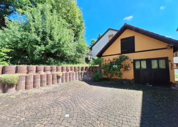 Scheune und Innenhof