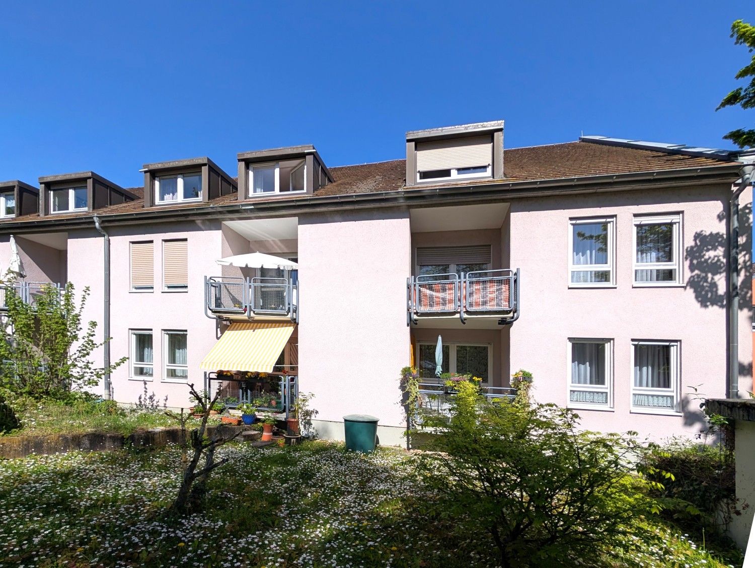 Wohnung kaufen in Wertheim - Wohnfläche ca. 56 m², Nutzfläche ca. 8 m² – Hausansicht von Westen